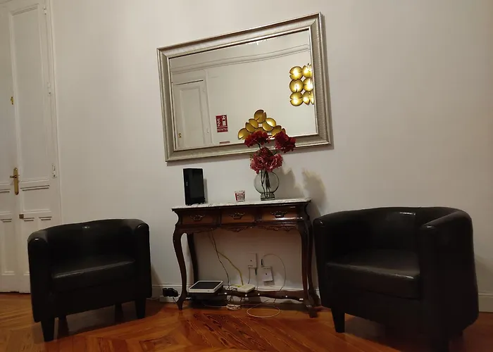 Grand Via House